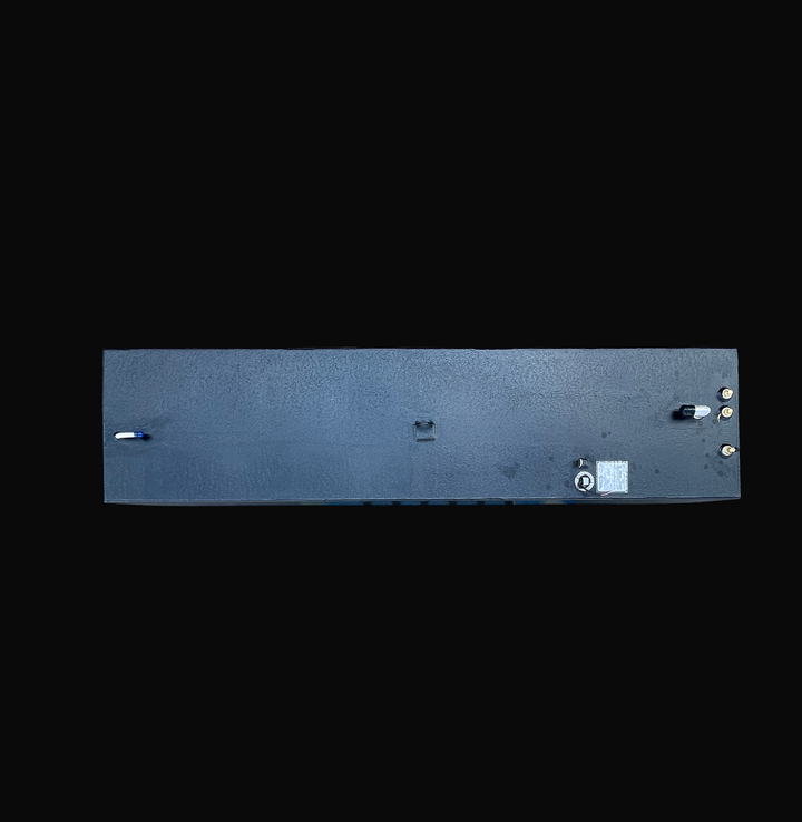 A full top-down overhead view of the SeaVee 25 main replacement marine fuel tank, highlighting its broad, symmetrical rectangular deck layout. The entire upper surface features a protective black TarGard epoxy finish over heavy-duty marine-grade 5052-H32 aluminum. The hardware configuration is clearly detailed from end to end: a dedicated ventilation fitting sits on the far left; a heavy-duty lifting eye hook is dead-center; and an integrated fuel level sending unit with its official ABYC/NMMA manufacturer 
